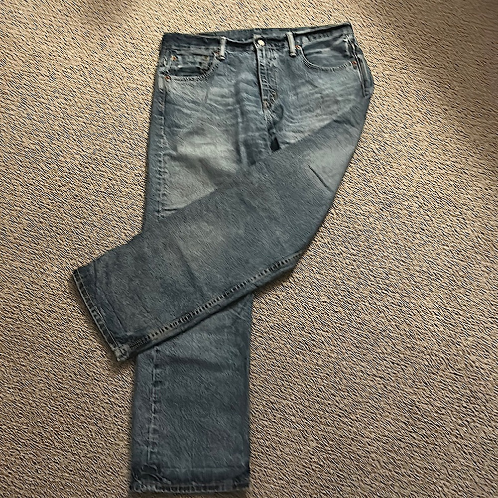 Levi’s 569 Relaxed Straight jeans